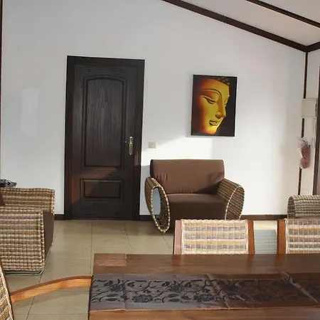 Villas Del Alba 홀리데이파크 알하우린데라토레